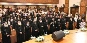 البابا تواضروس يشهد احتفالية تخريج دفعة جديدة من طلاب «دبلومة المشورة» - AARC مصر