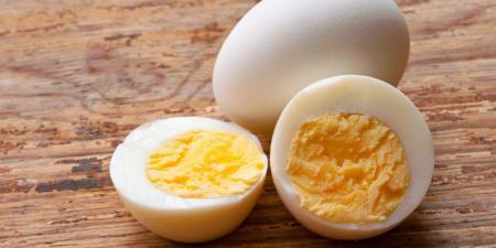 فوائد البيض المسلوق وأيهما أفضل تناوله في الفطور أم العشاء - AARC مصر