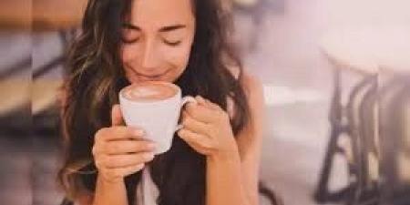 رياضة - طبيب بريطاني يكشف أخطاء عند شرب القهوة تضر بالصحة - AARC مصر