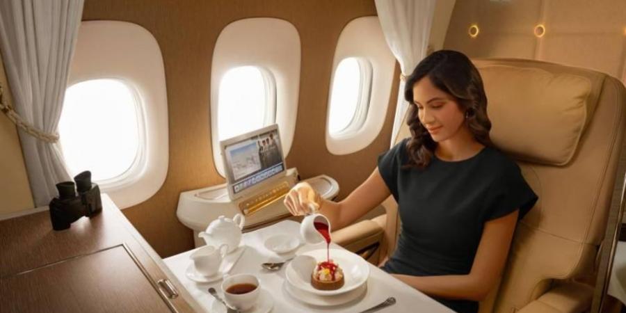 طيران الإمارات تسعد عملاءها بـ 45 مليون قطعة شوكولاتة فاخرة سنوياً - AARC مصر