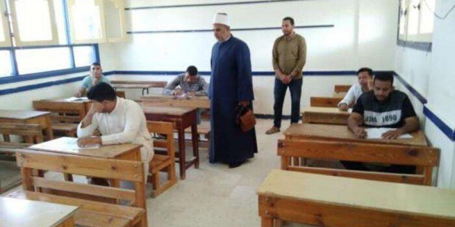 «للأدبي».. انطلاق امتحان اللغة الأجنبية الثانية للثانوية الأزهرية 2024 - AARC مصر